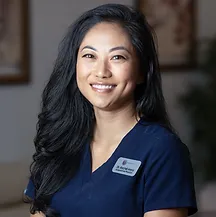 Portrait of Dr Rachel Arenz